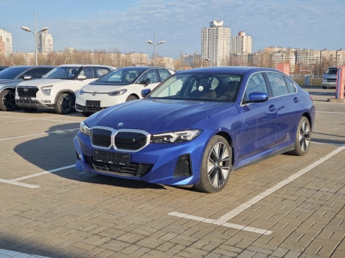 BMW i3 35L, 2022 год